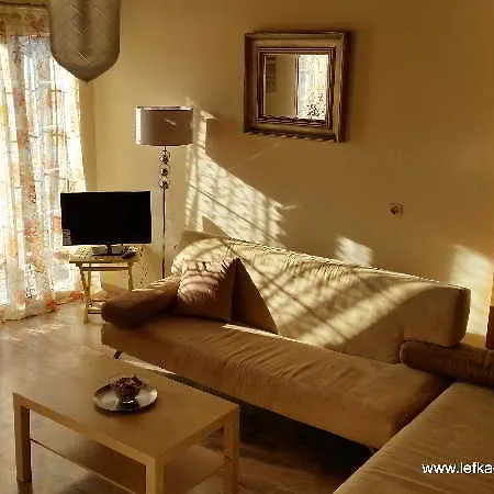 Διαμέρισμα Center *