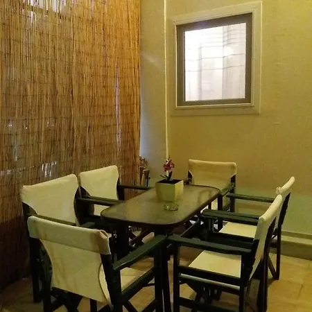 Center * Λευκάδα