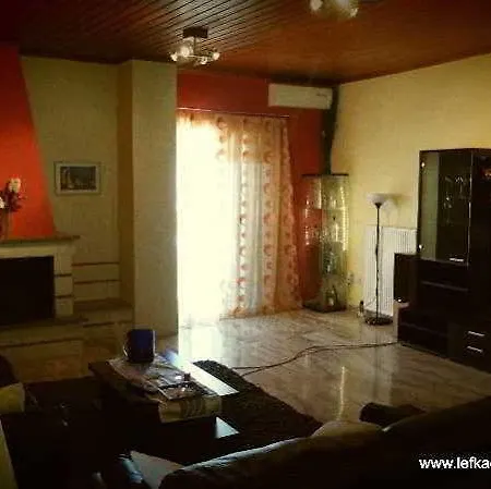 Center * Λευκάδα